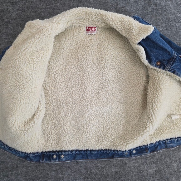 Vintage Levis Sherpa Lined Denim Trucker Jacket Mens 40R Blue Medium Wash 80s - Picture 4 of 15